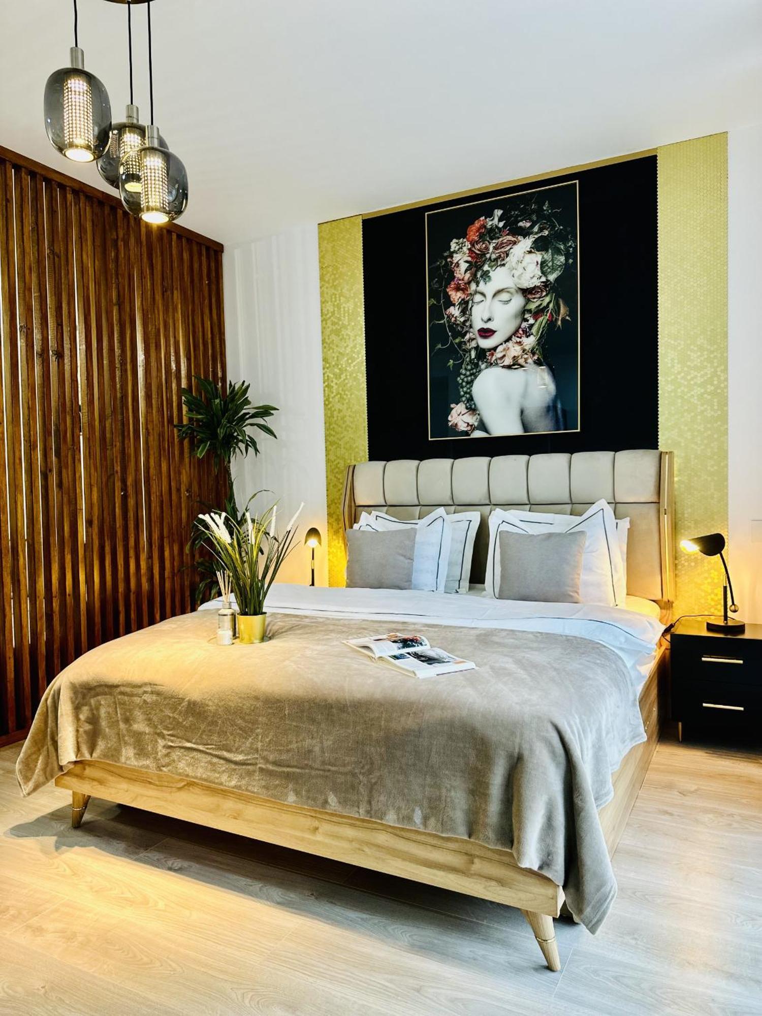 Luxroom In Greenfuture 시나이아 외부 사진